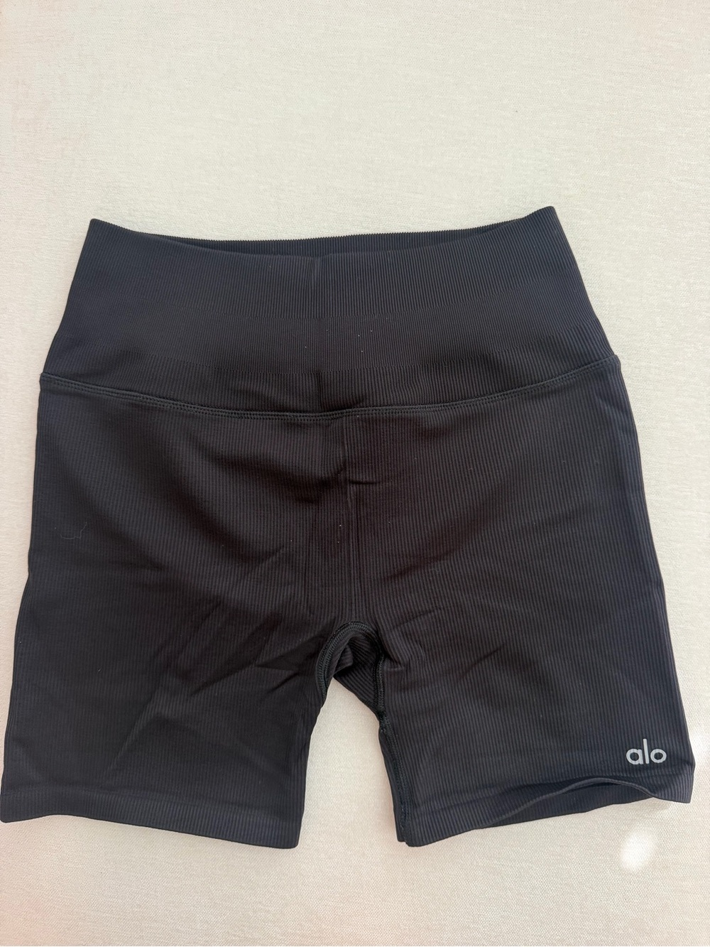 Alo Women’s Ribbed High-Waist Black Bike Shorts